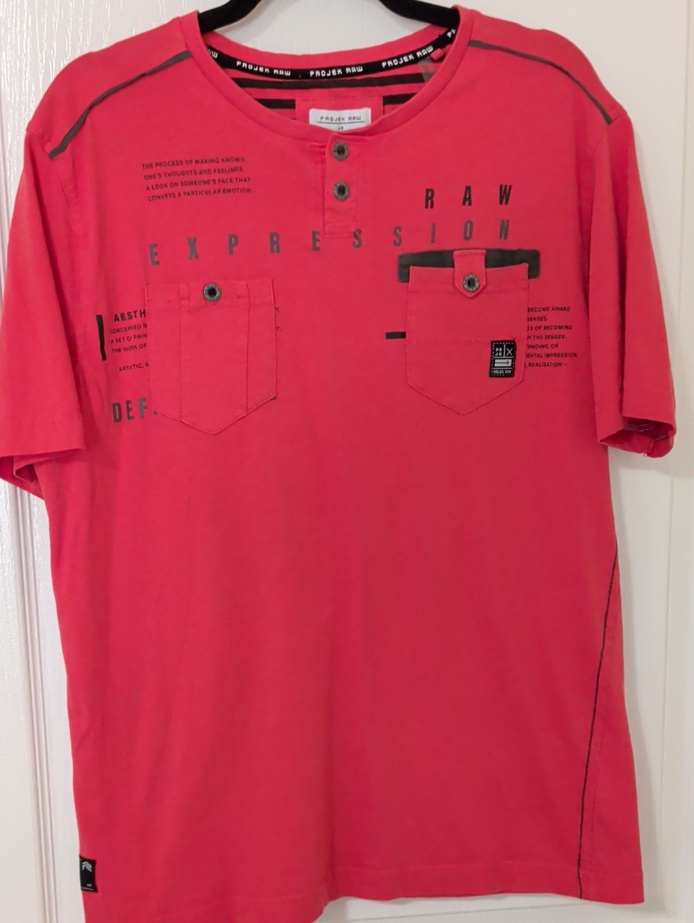 Men's Red Short-Sleeve Graphic Pocket Tee